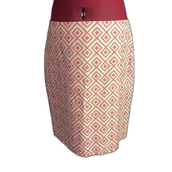 Ann Taylor Pencil Skirt Women's Size 12 Peach & Cream Geometric Pattern NWT - Picture 6 of 6